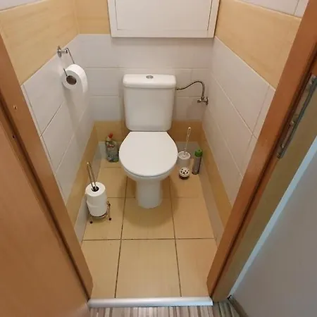 Mikaela 68 M2 Apartmán *