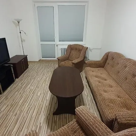 Mikaela 68 M2 Apartment